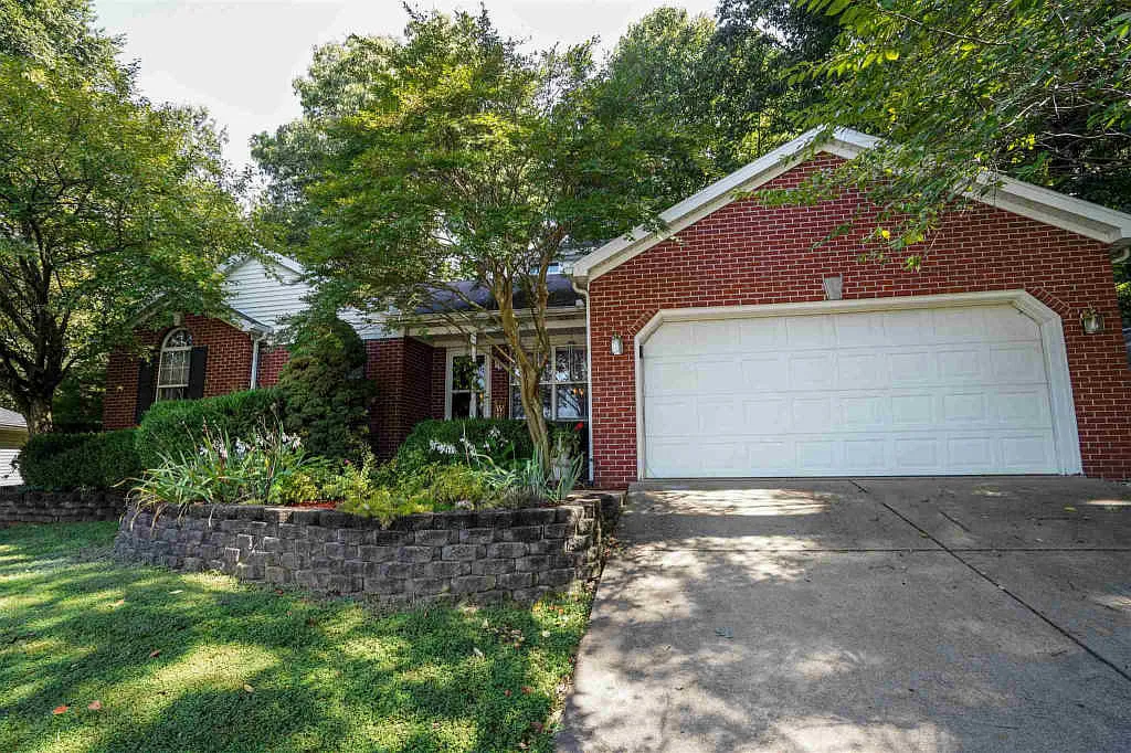 4701 Shady Ct photo 1
