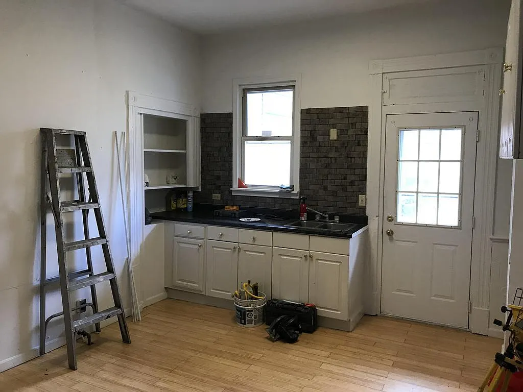 311 Butler St photo 1