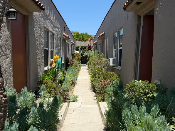 2151 Montana St, Los Angeles, CA 90026
