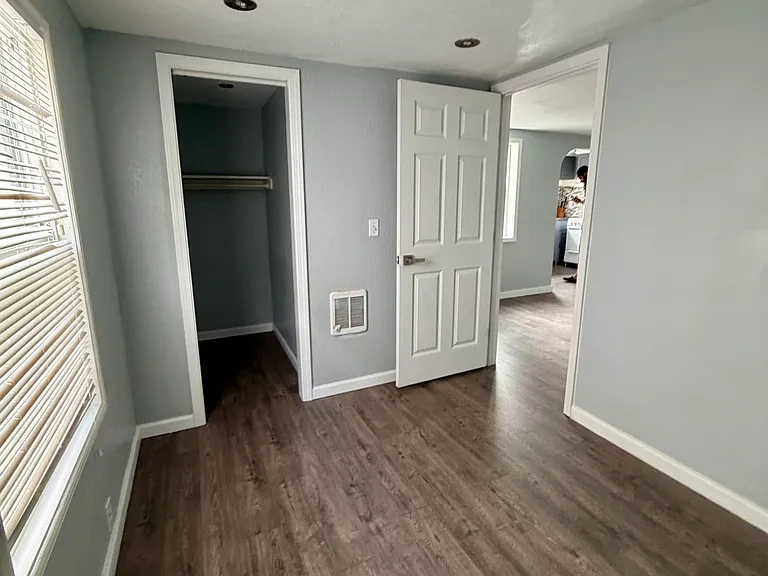 716 Gateview Ave #2 — Photo 9