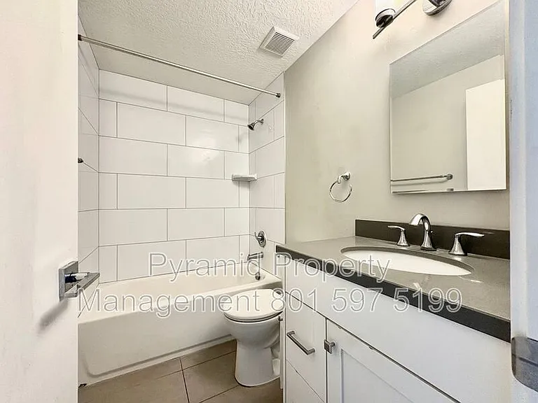 1265 E 5600 S — Photo 7