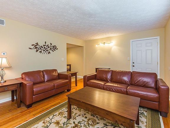 4th image of 828 Malabu Dr APT 114