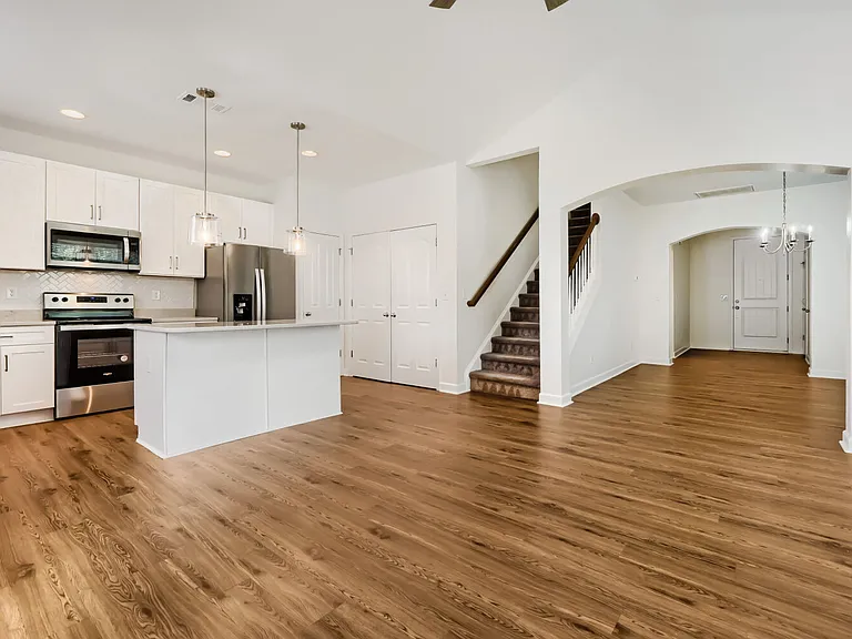 13718 Aldenbrook Dr — Photo 30