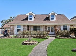 765 Marlene Dr, Gretna, LA 70056