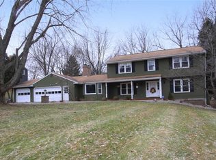 116 Stonecrest Dr, Manlius, NY 13104