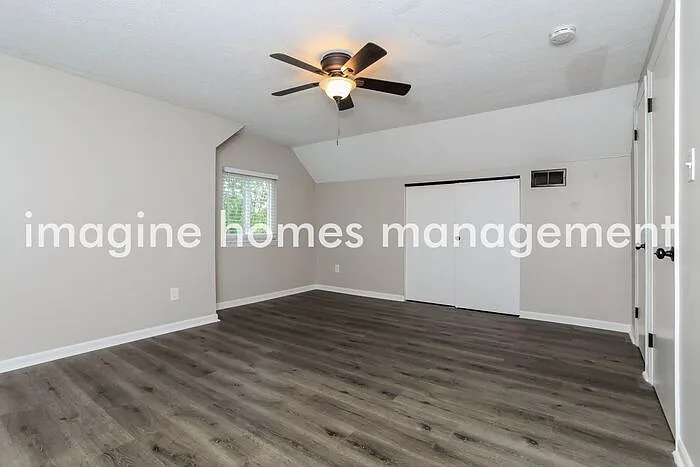 563 Greenwell Ave — Photo 9