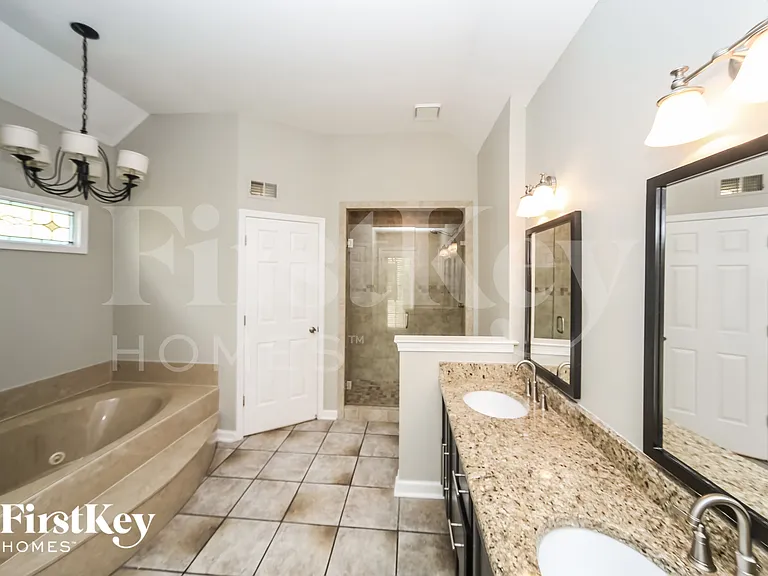 6705 Kirby Trace Cv — Photo 13