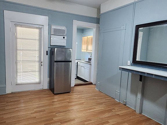 4th image of 3972 10th St #8