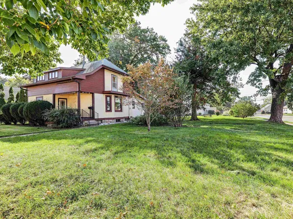 2604 Chestnut St, Quincy, IL 62301