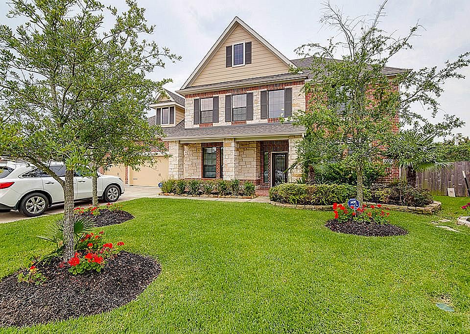 1st image of 5003 Crystal Bluff Ct
