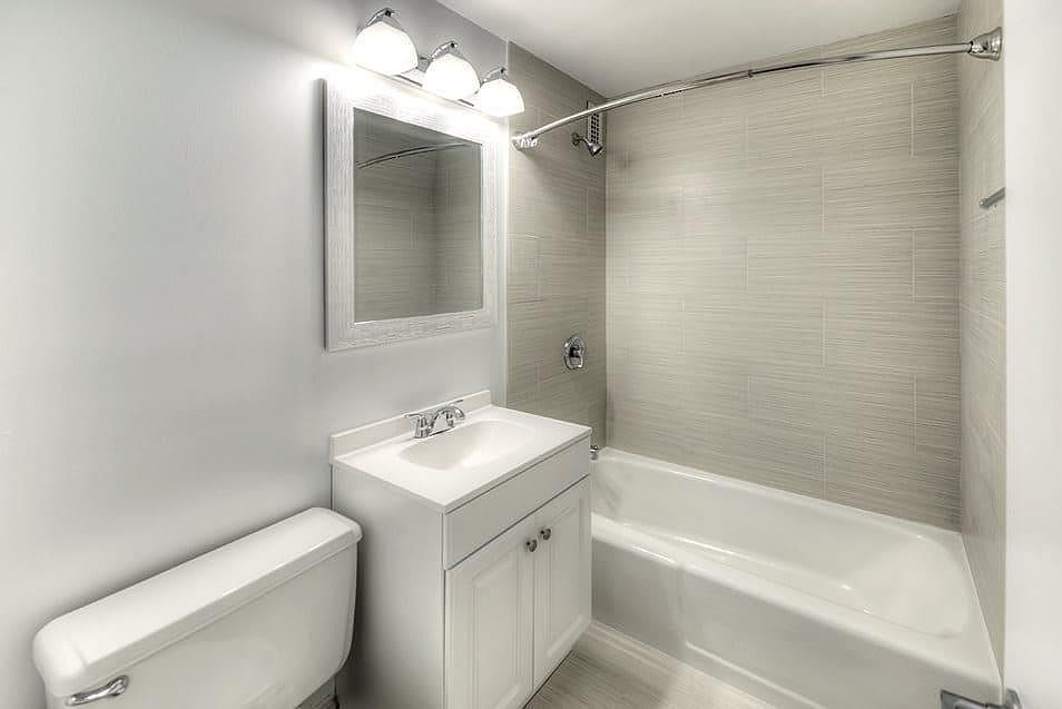 1st image of 1150 S Michigan Ave #1901