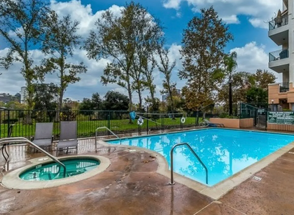 2 bed, 1250 sqft, $3,500 — Photo 4