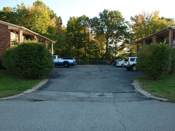 Holly Apts, 3210-3216 Chinquapin Ln, Louisville, KY 40219