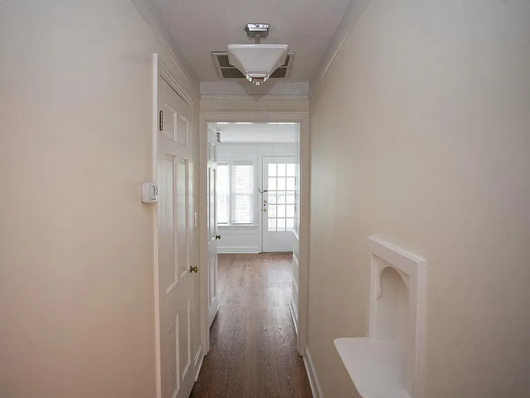 3927 Woodlawn Dr — Photo 12