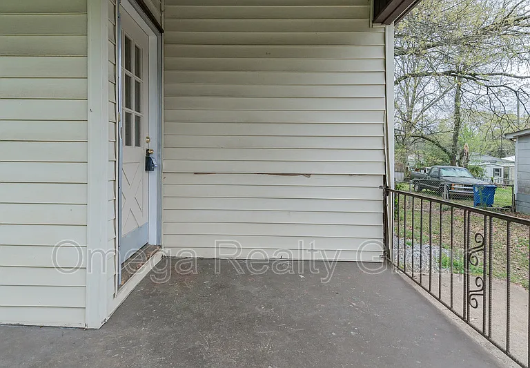 525 Annie Laura Dr — Photo 5