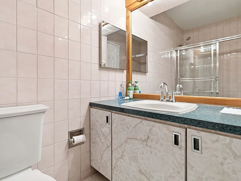 200 Winston Dr #720 — Photo 19