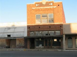 122 N Austin St, Comanche, TX 76442