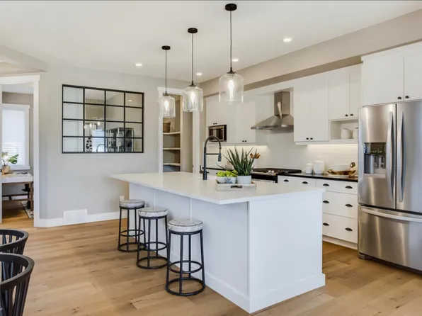 100 Redpoll Wynd, Saint Albert, AB T8N 8G3