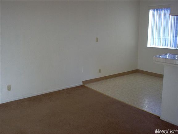 2nd image of 422 Caribrook Way #1