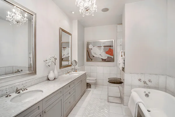 Sold by Fionn Campbell | media 4