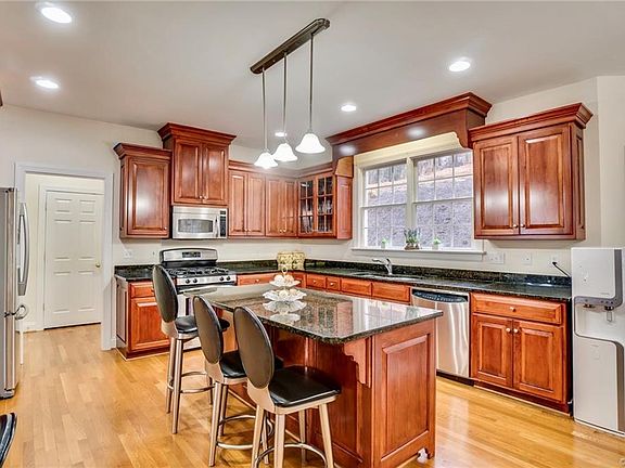 5th image of 14307 Riverdowns South Dr