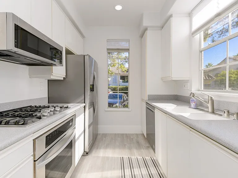3601 Bernwood Pl #67 — Photo 3