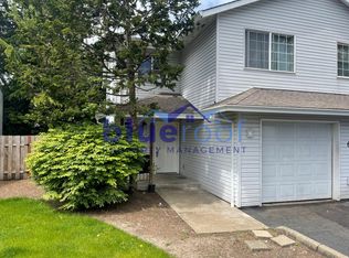 621 N Elliott Rd APT A, Newberg, OR 97132