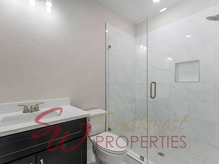 556 Galt Dr — Photo 15