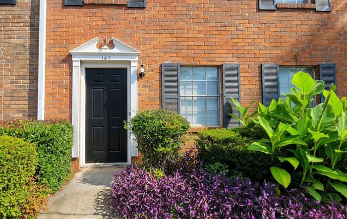 1st image of 147 Northdale Pl #0