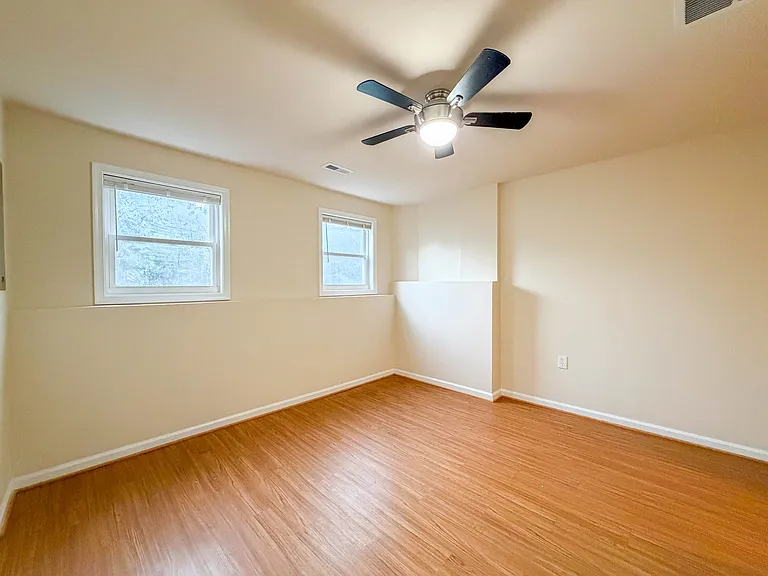 2407 Vineyard Ln — Photo 21