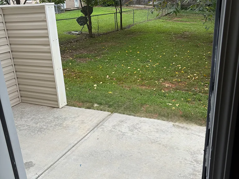 4959 Hillsboro Ave — Photo 16