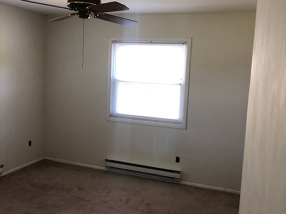 3rd image of 34 Texas Blvd