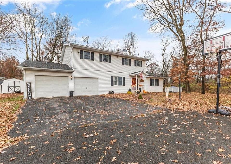 1221 Sundance Dr, Pen Argyl, PA 18072 Zillow