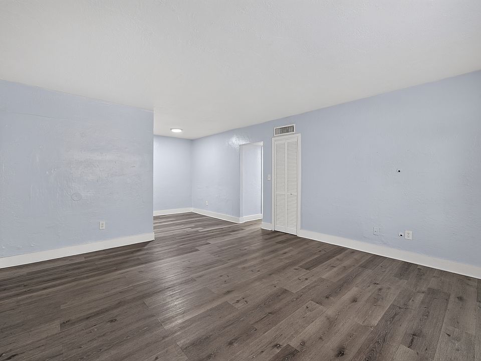 1st image of 2407 NW 135th St APT 207