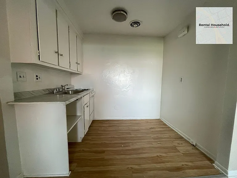 13503 E McNichols Rd — Photo 4
