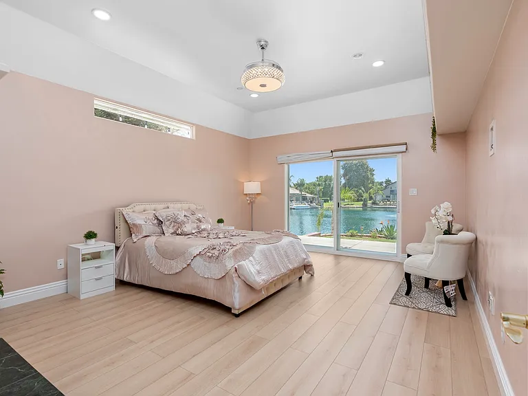 8301 Waterfield Dr — Photo 20