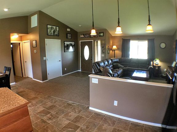 3rd image of 2427 Talon St NE