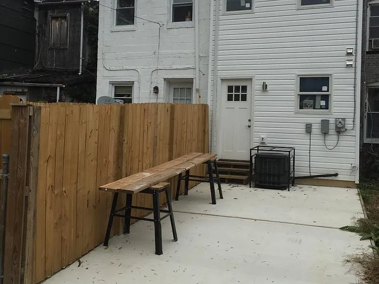 Rear parking pad