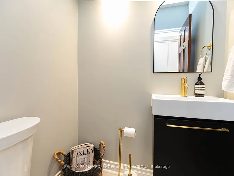 51 Spruce St — Photo 18