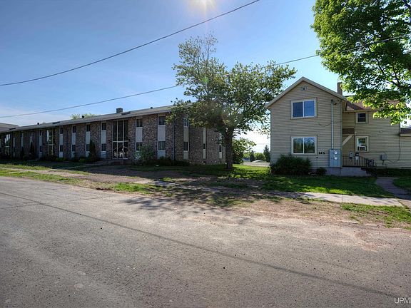 4th image of 246 Ashland Court 249 302 #242-247-304