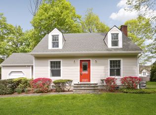 681 King St, Chappaqua, NY 10514
