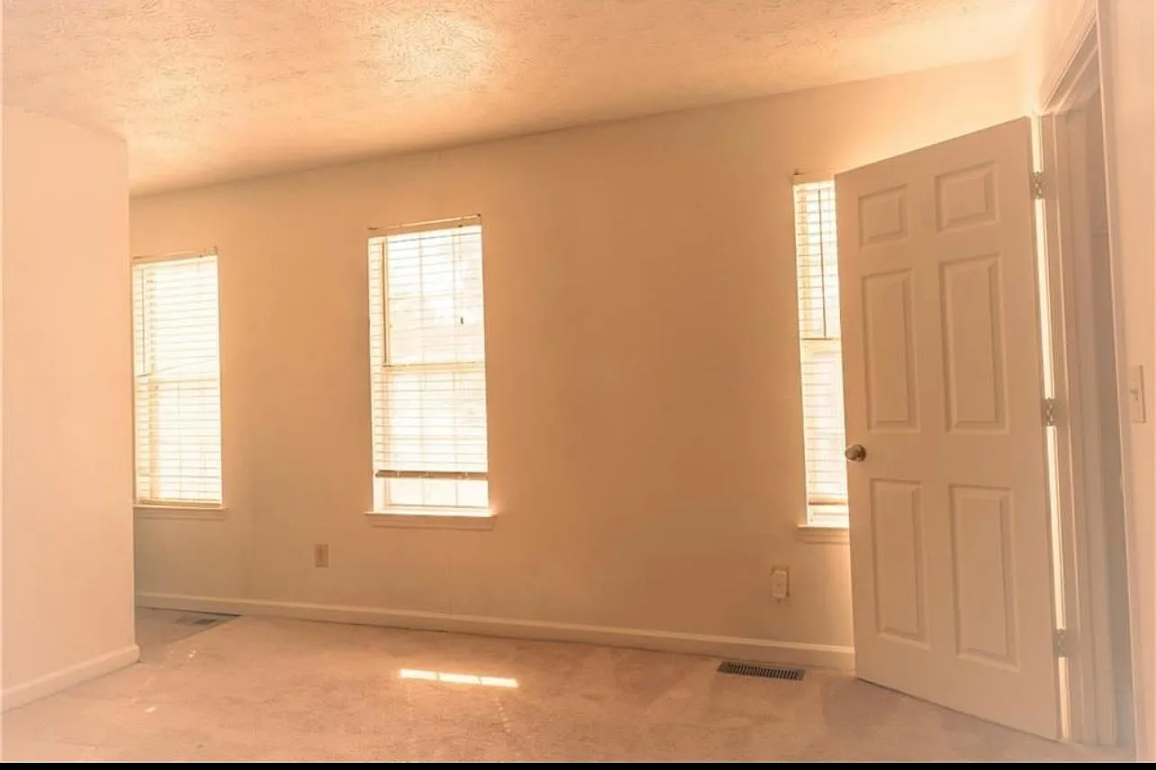 3448 Kingswood Run — Photo 4