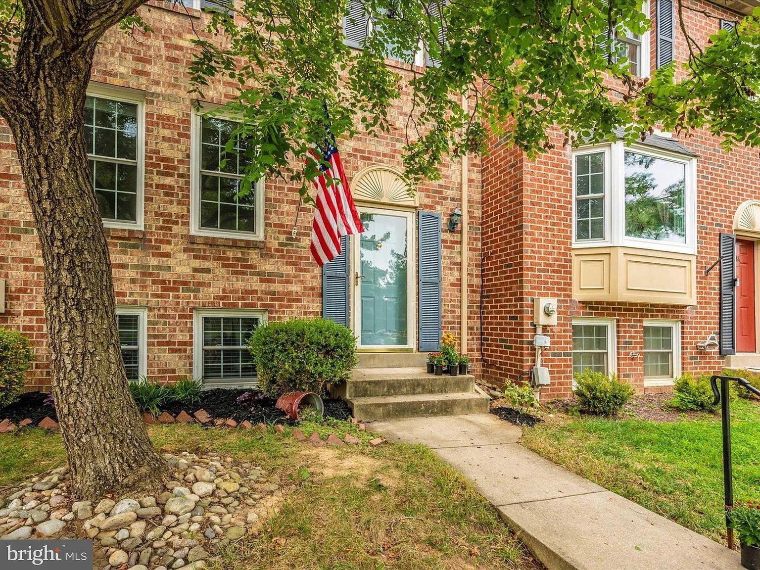 4 bed, 3.5 bath, 1840 sqft, $2,250 — Photo 3
