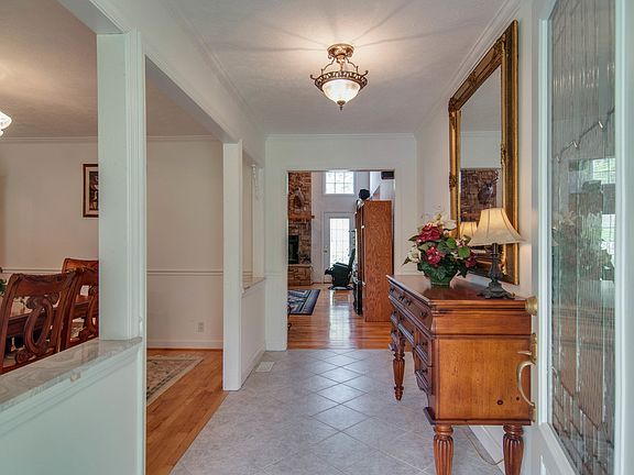 2nd image of 1156 Forest Dr