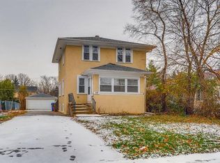 219 E Maple Ave, Villa Park, IL 60181