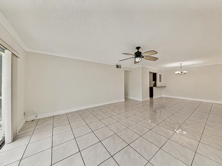 6447 Bay Club Dr #1 — Photo 6