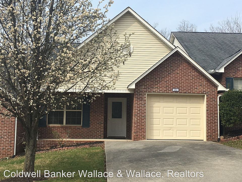 1st image of 5263 Avery Woods Ln