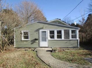 6 Berkeley St, West Warwick, RI 02893