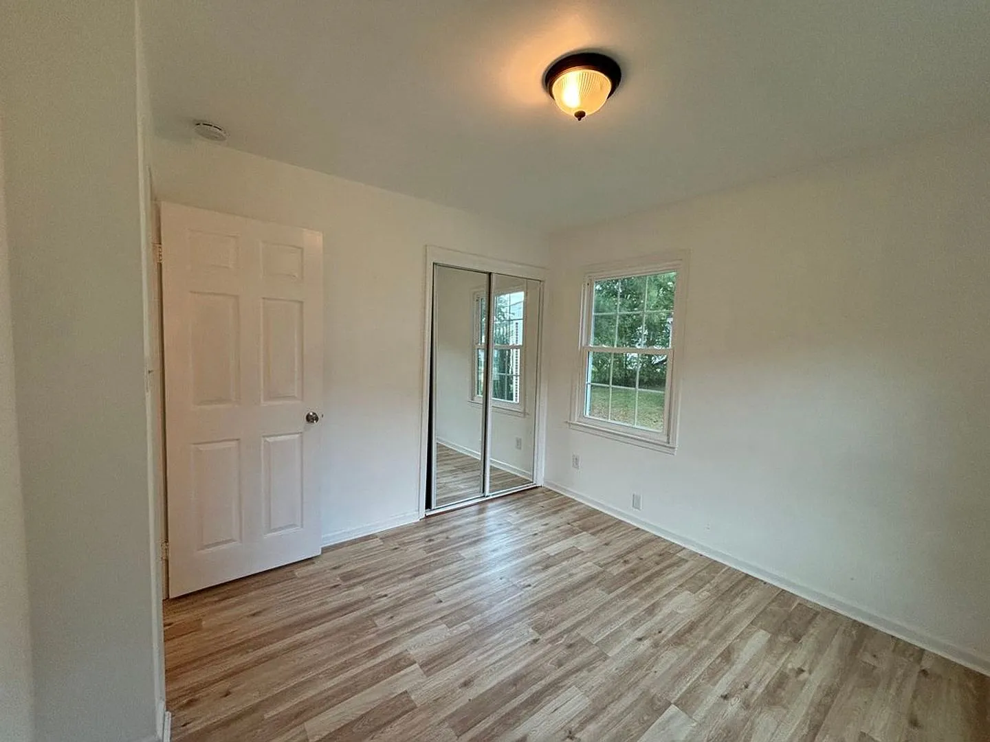 Richneck Estates — Photo 4
