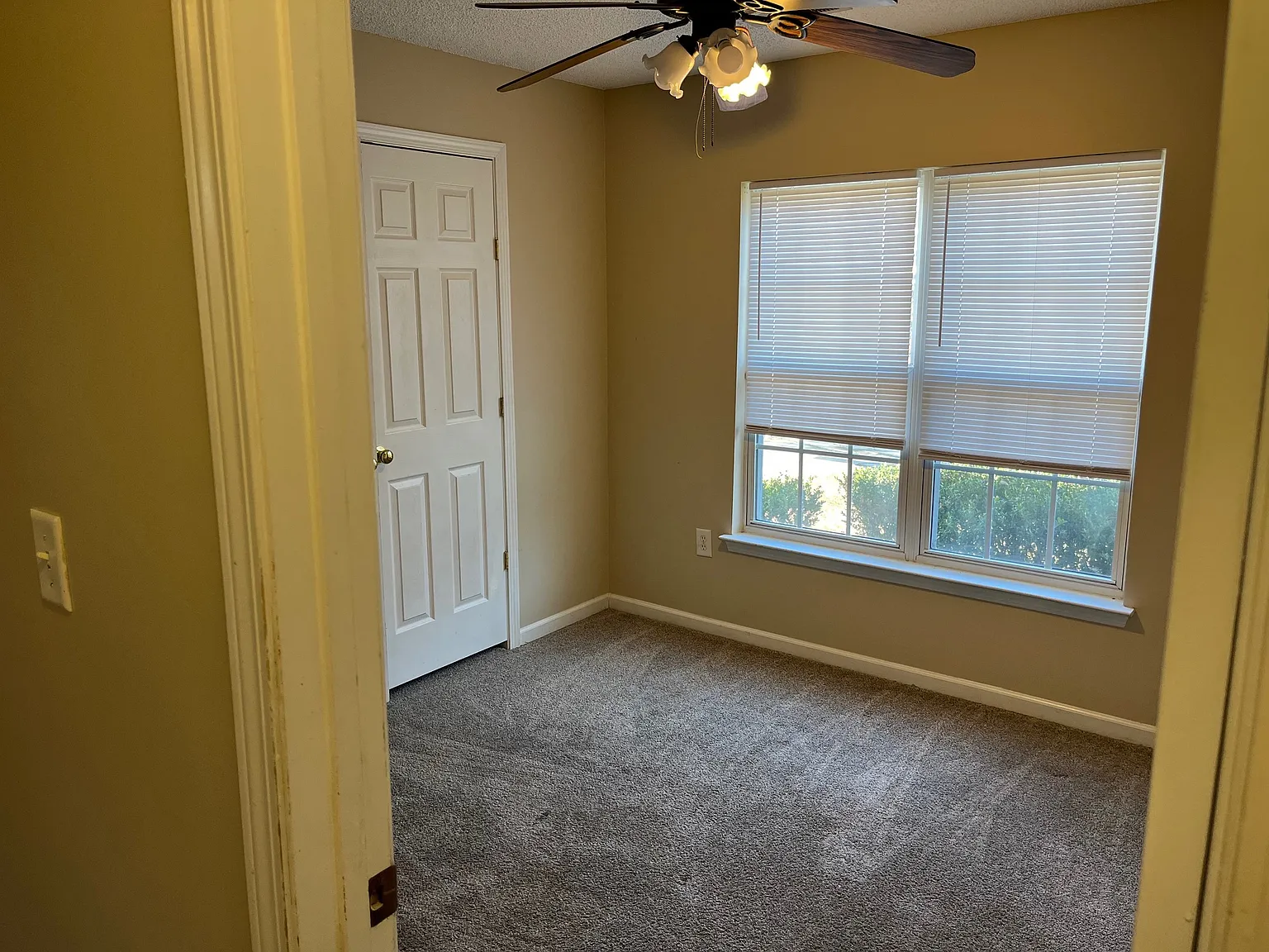 3 bed, 1137 sqft, $1,750 — Photo 4